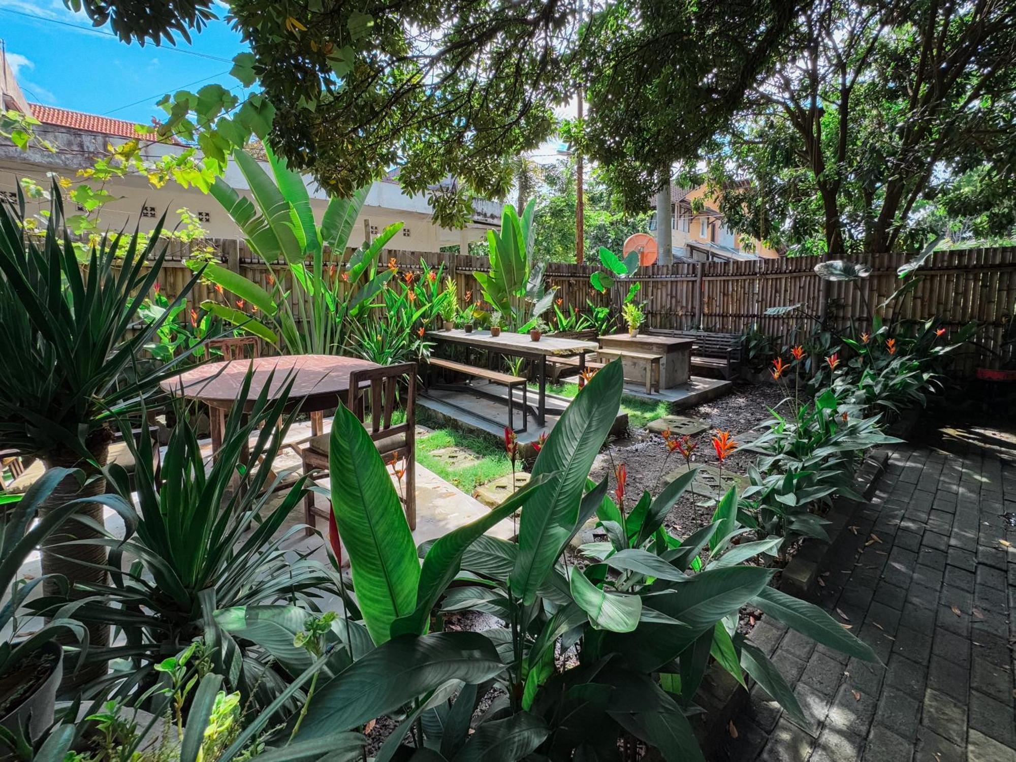 Ranasa Yogyakarta Hostel Exterior photo